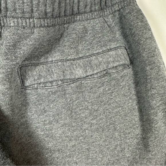 Nike Men's Gray Athletic Shorts Sz M - Picture 7 of 7